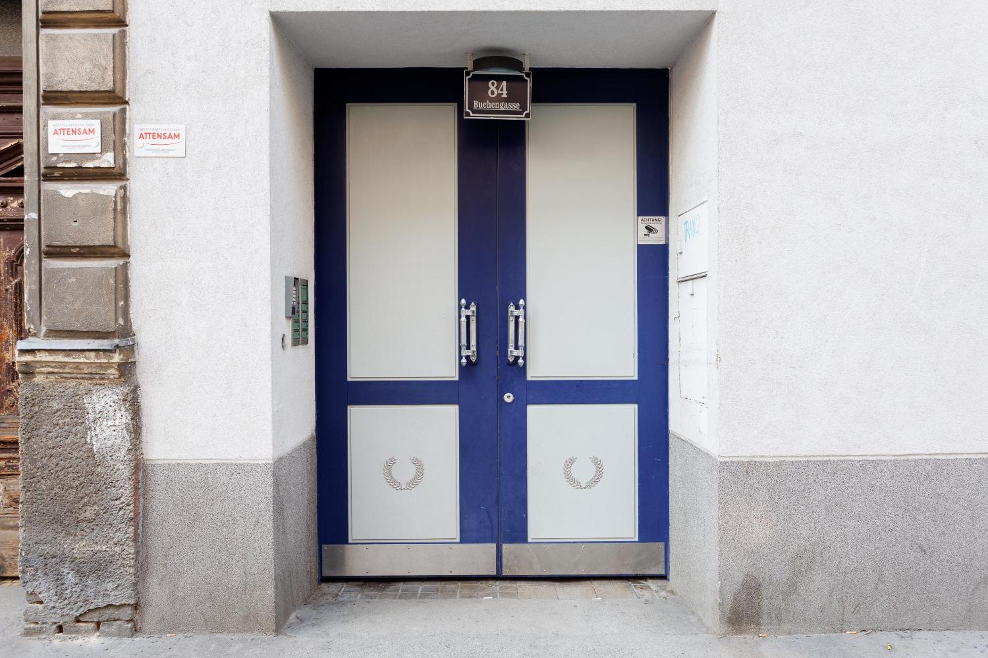 House In * Vienne