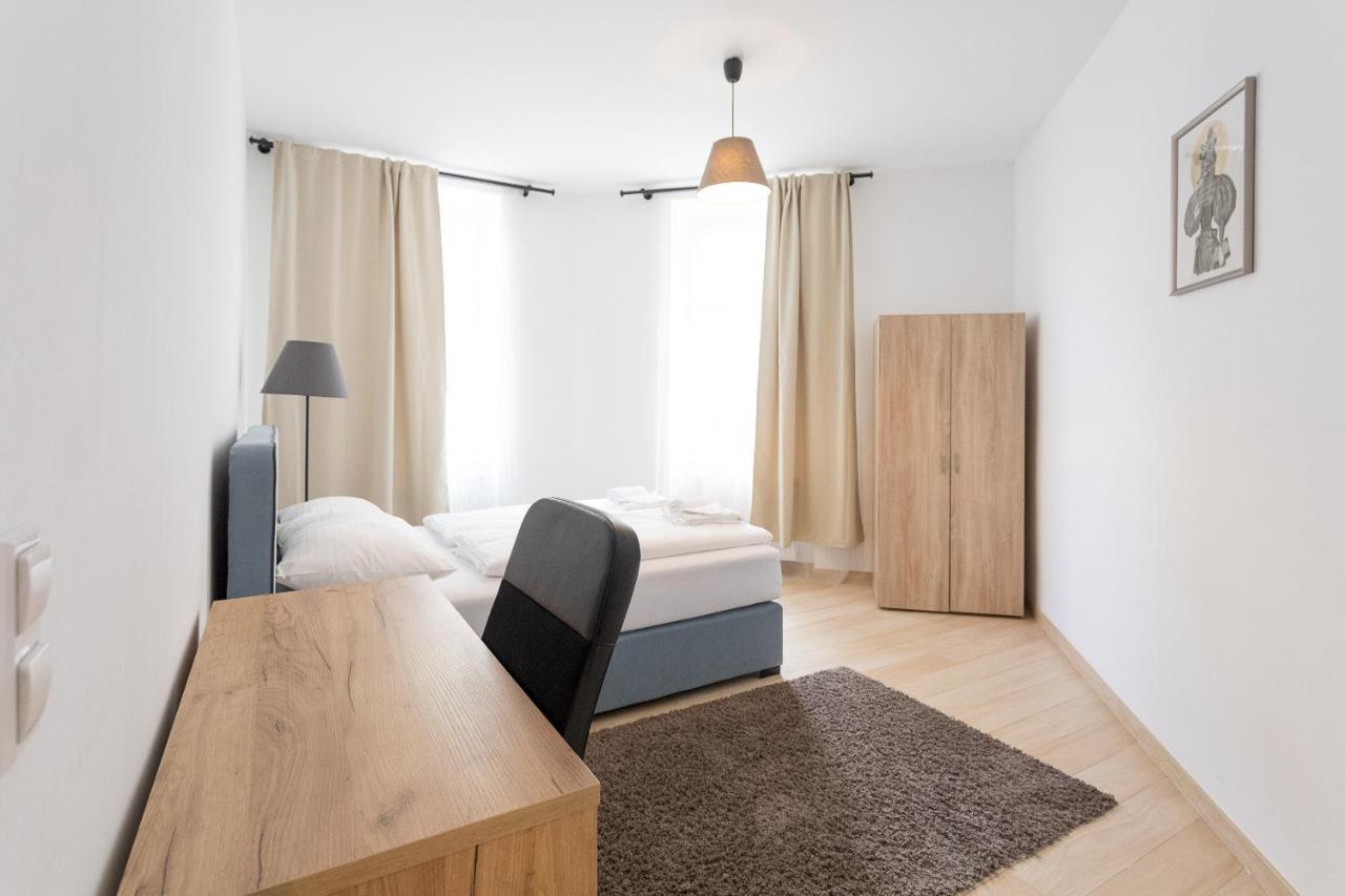 Appartement House In *
